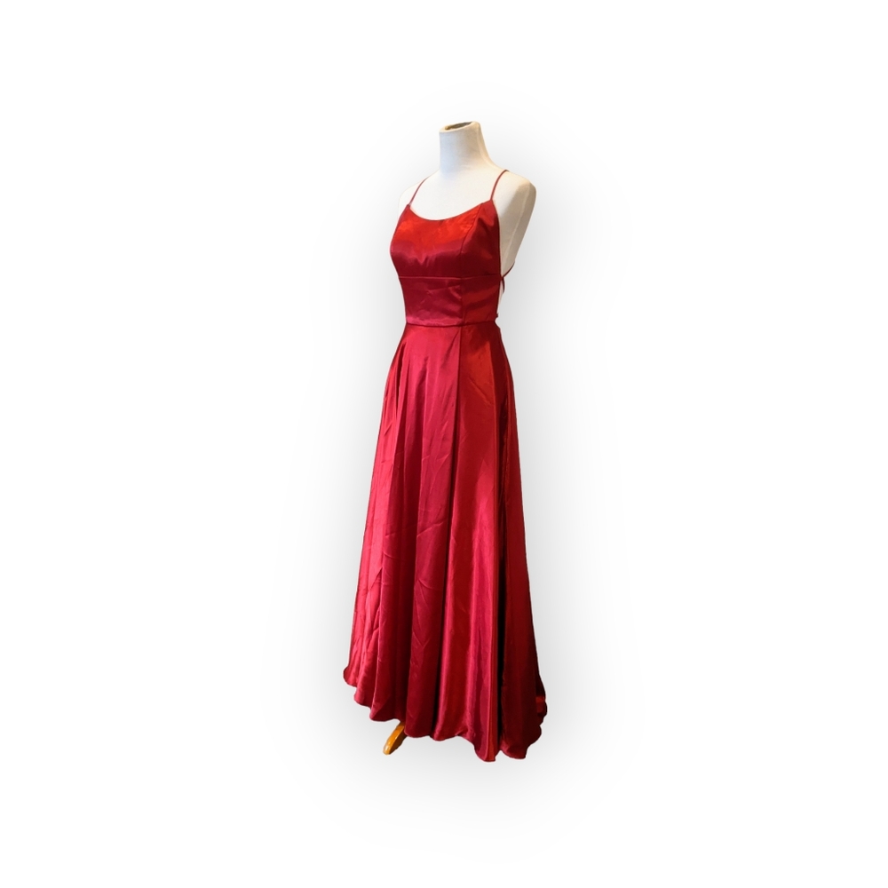 B&A red cross back gown 8 petite